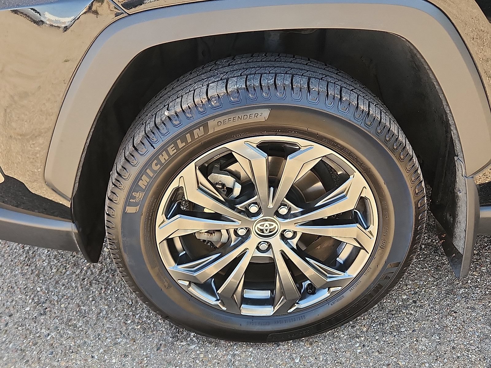 Used 2023 Toyota RAV4 Limited AWD/4WD image 7
