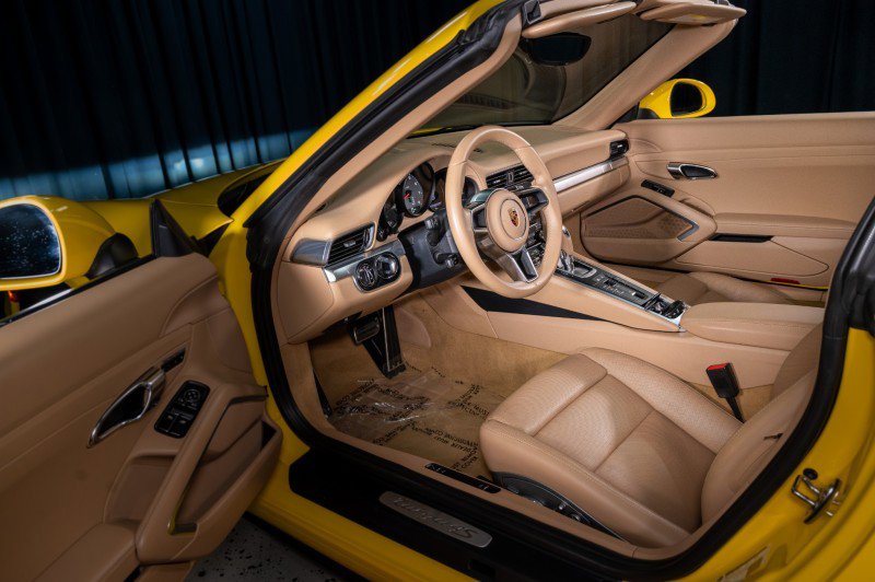 Used 2017 Porsche 911 Targa 4S image 18