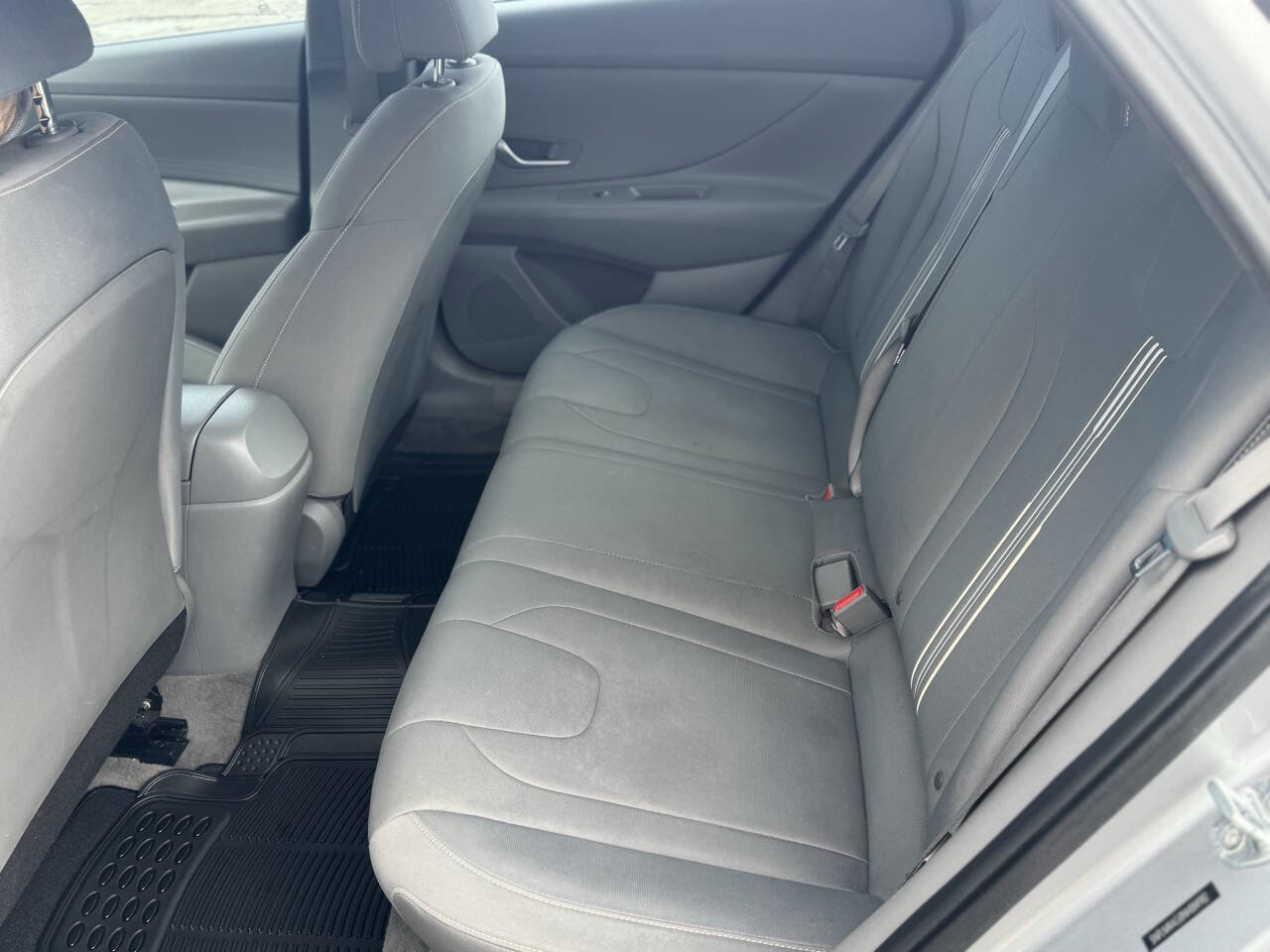 Used 2022 Hyundai Elantra SEL image 7