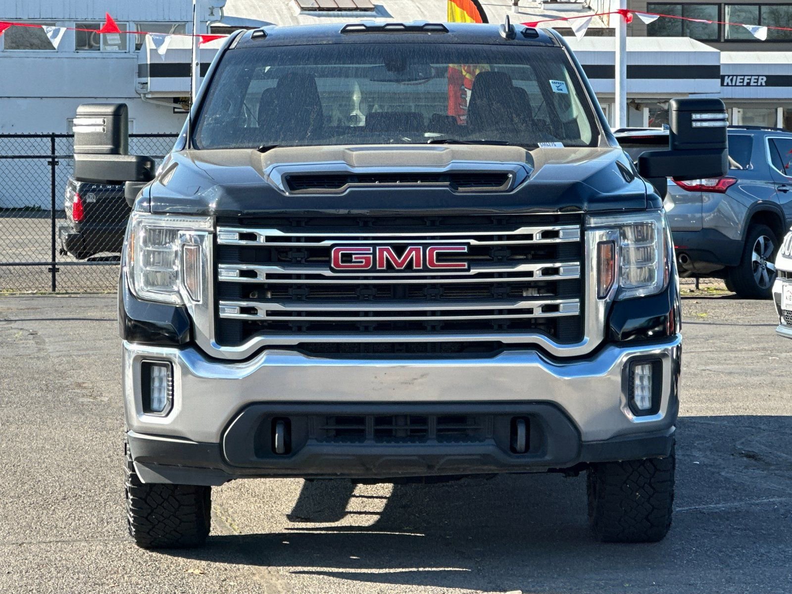 Used 2022 GMC Sierra 2500 SLE image 9