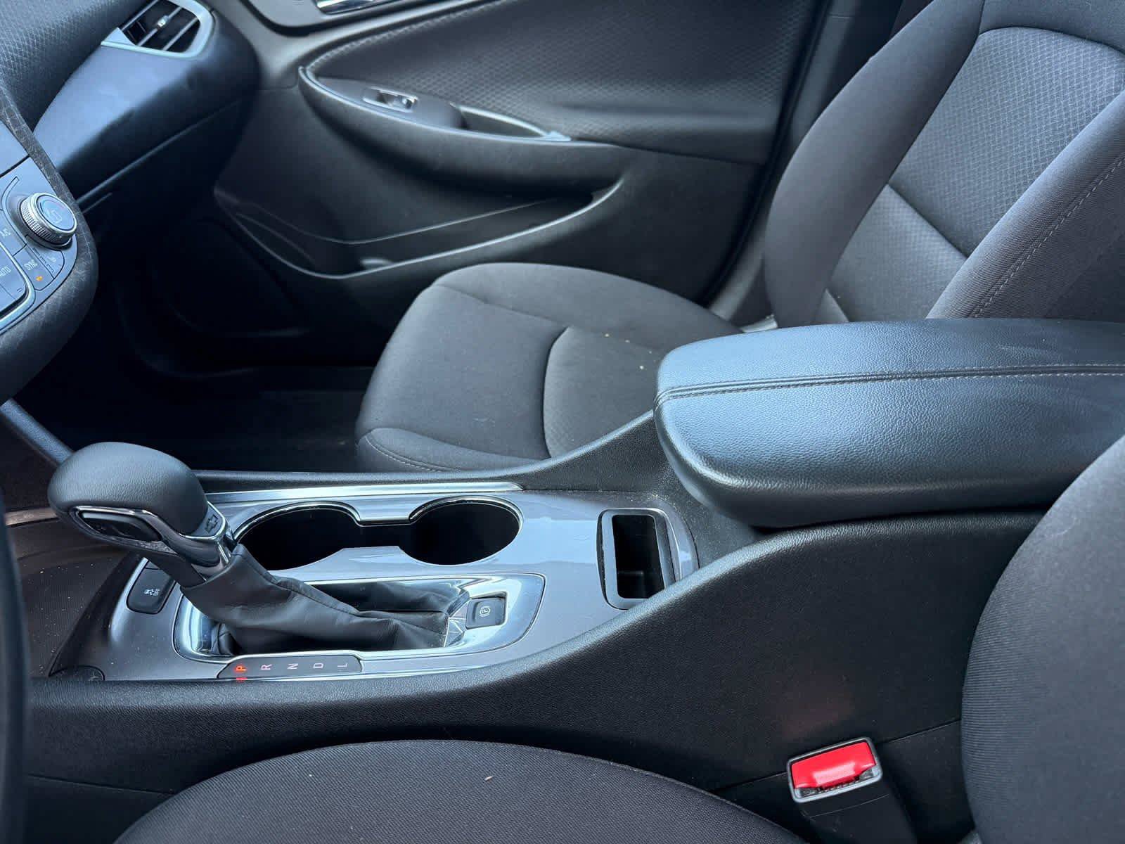 Used 2024 Chevrolet Malibu LT w/ LPO, Floor Liner Package FWD image 21