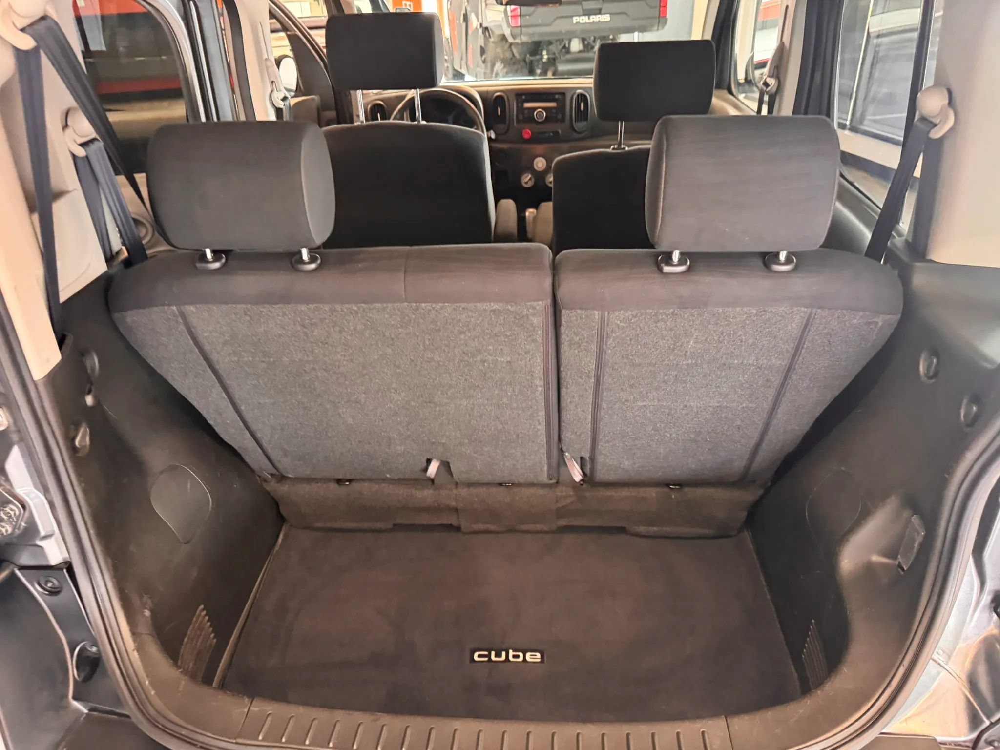 Used 2012 Nissan Cube 1.8 S w/ Interior Designer Pkg FWD image 26