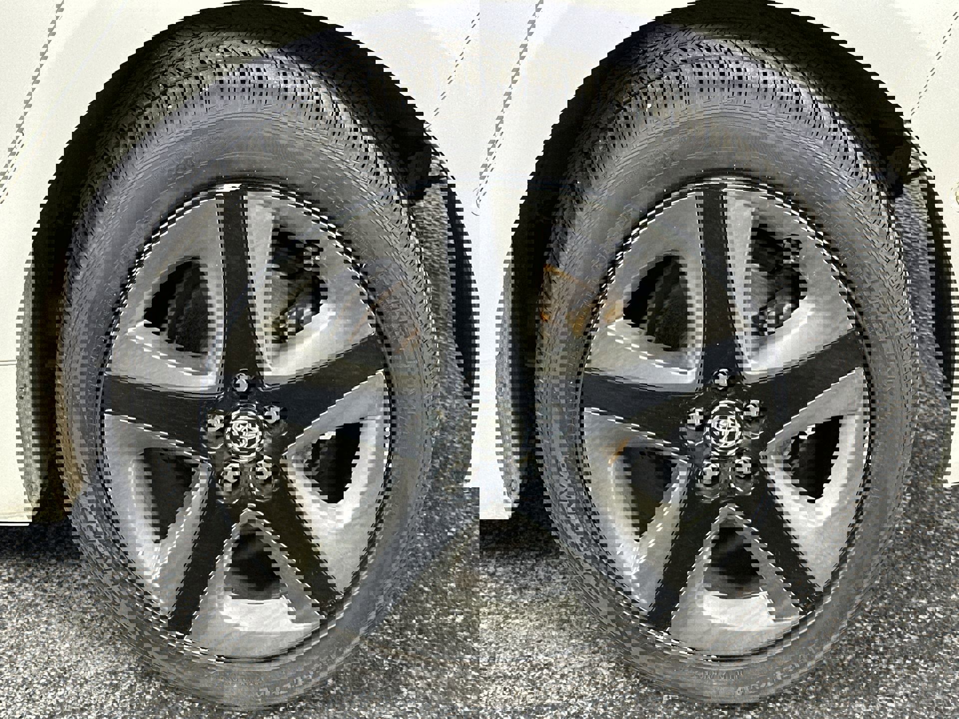 Used 2019 Toyota Prius Limited image 14