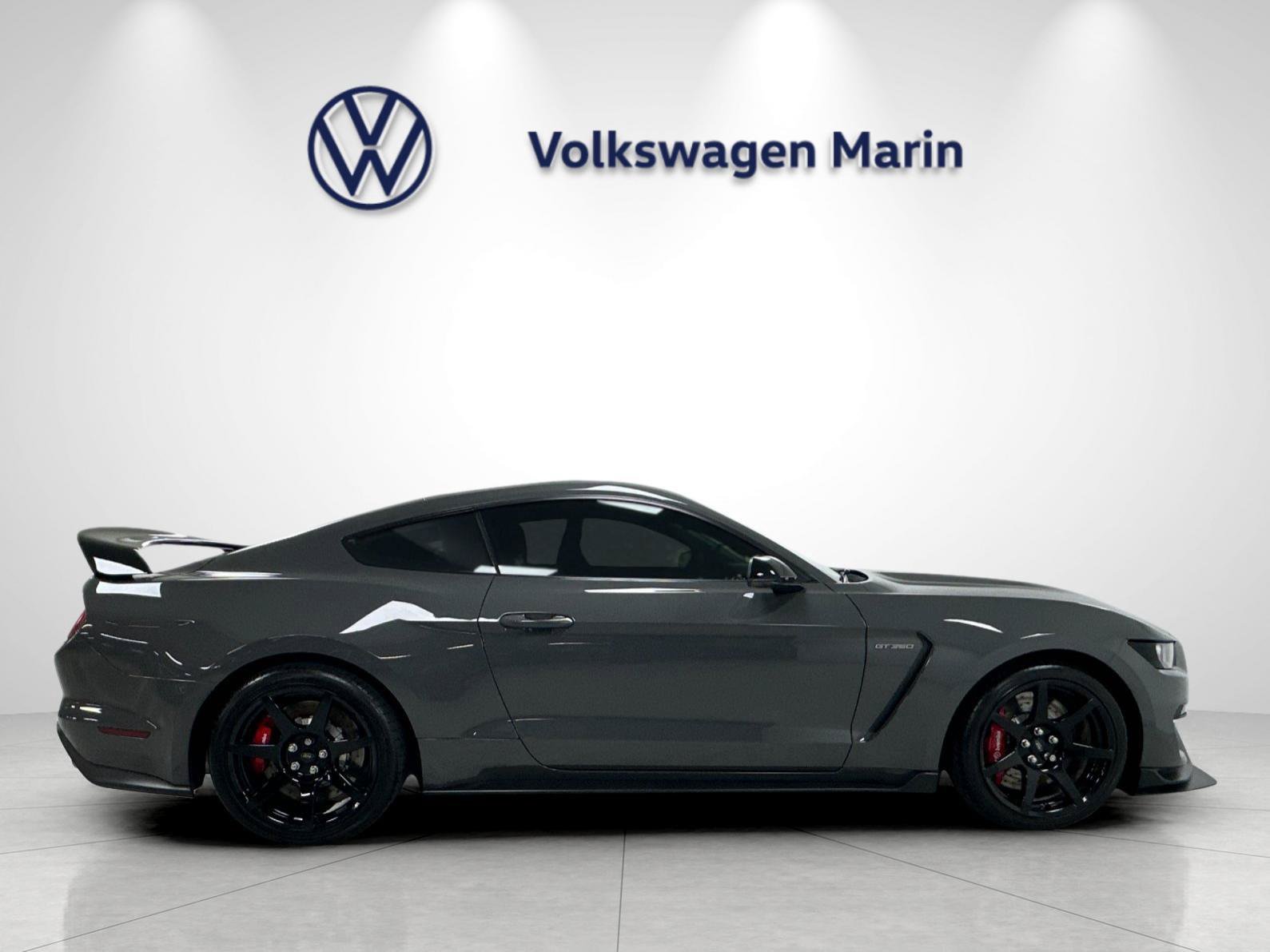 Used 2018 Ford Mustang Shelby GT350R w/ GT350R Equipment Group 920A RWD image 6