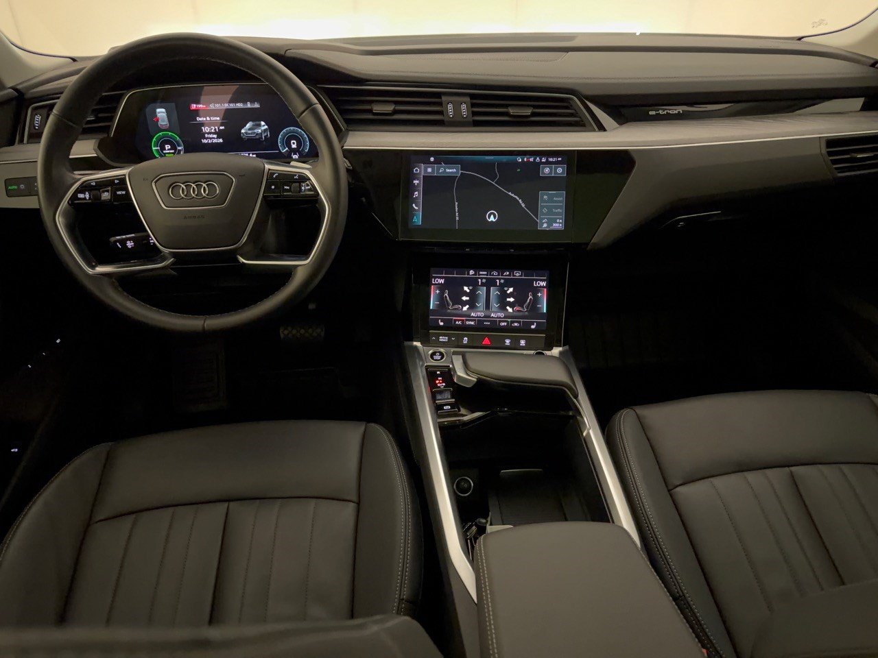 Certified 2024 Audi Q8 e-tron Premium AWD/4WD image 17
