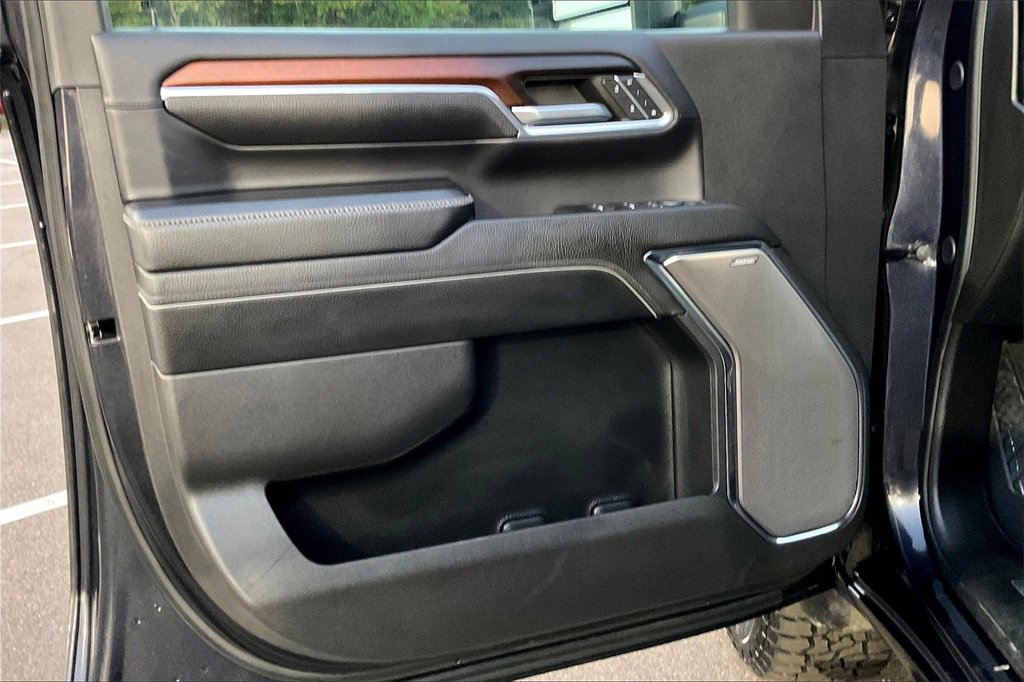 Used 2024 GMC Sierra 2500 Denali w/ Denali Reserve Package image 21