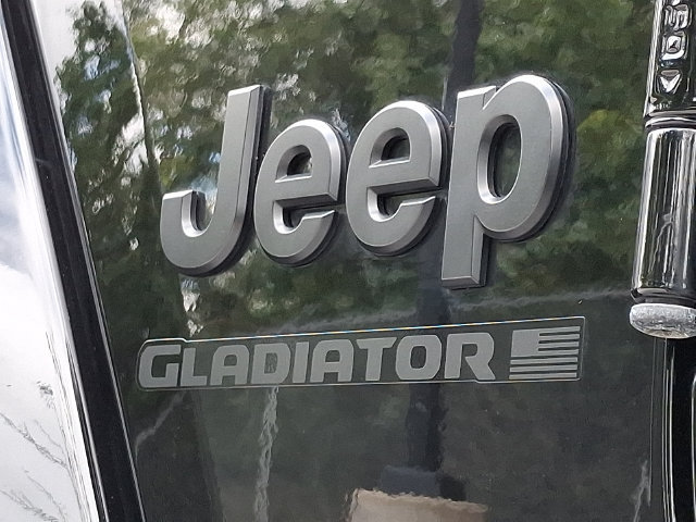 Used 2025 Jeep Gladiator Sport AWD/4WD image 30