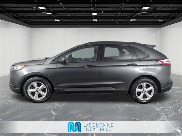 Used 2020 Ford Edge SE image 2