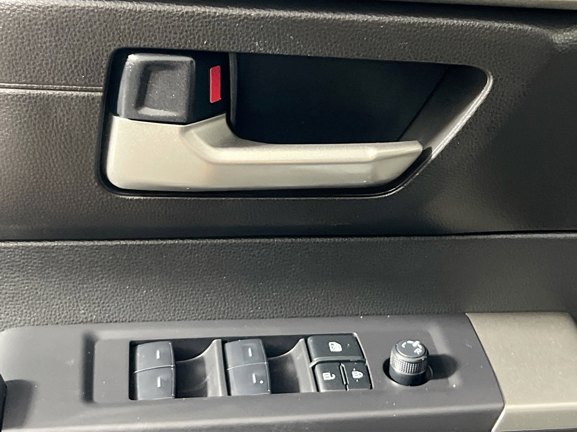 Used 2025 Toyota Tundra SR5 w/ SR5 Convenience Package image 16