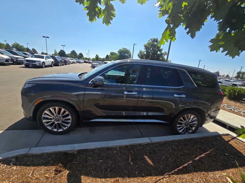 Used 2020 Hyundai Palisade Limited AWD/4WD image 2