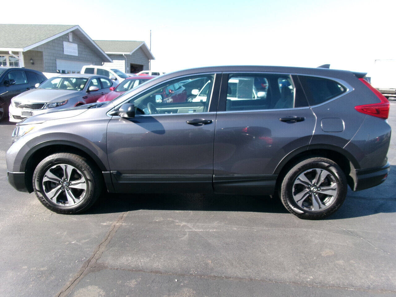 Used 2017 Honda CR-V LX image 3