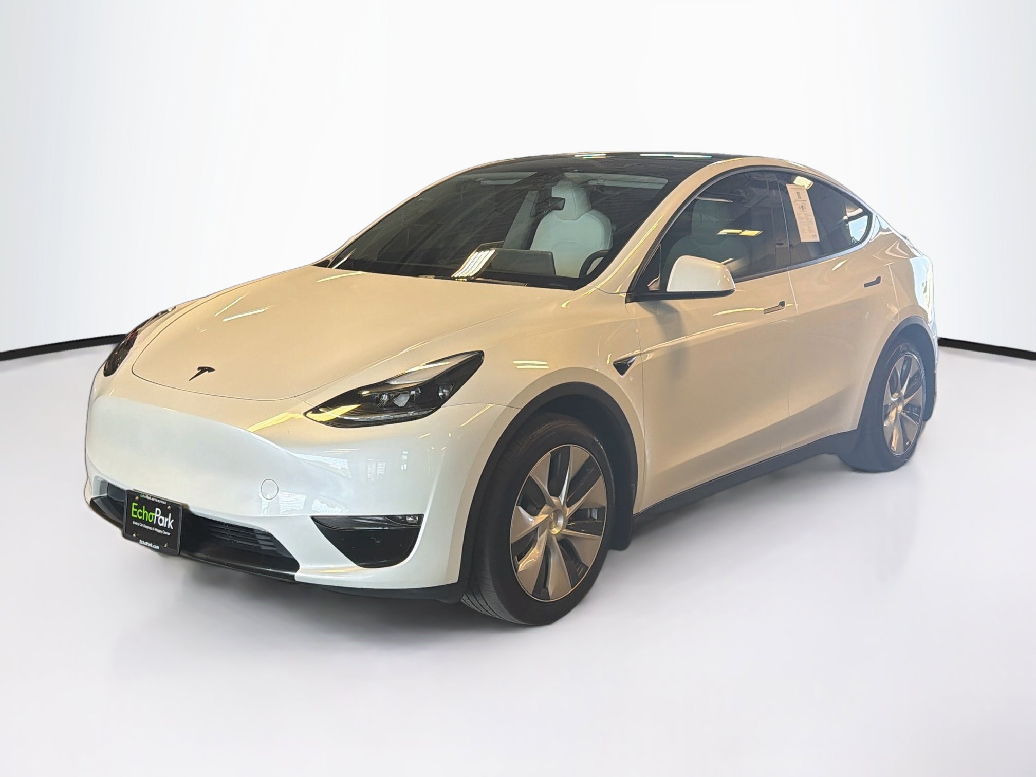 Used 2023 Tesla Model Y Long Range AWD/4WD image 3