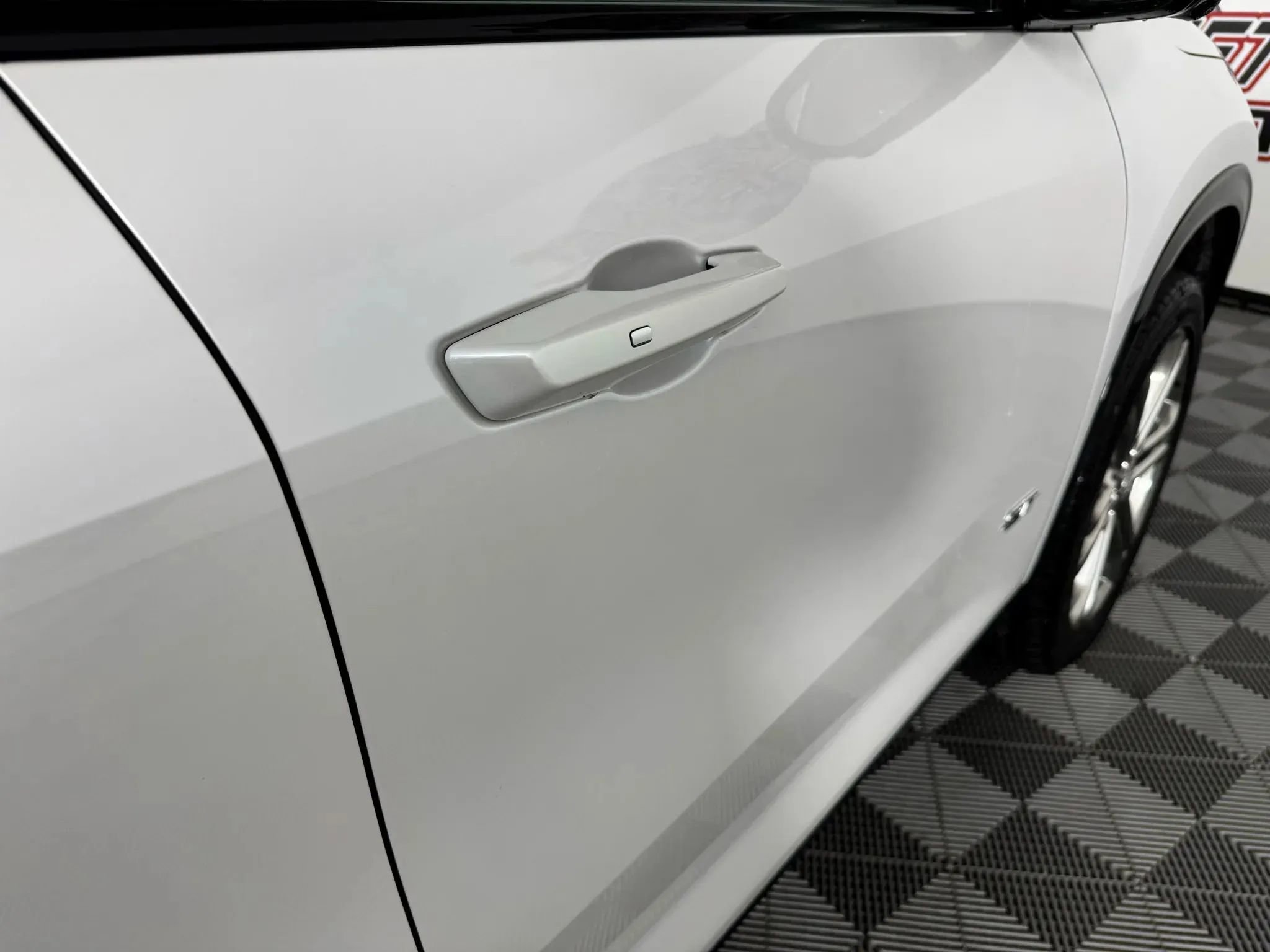 Used 2025 Buick Enclave Sport Touring w/ Super Cruise Package FWD image 27