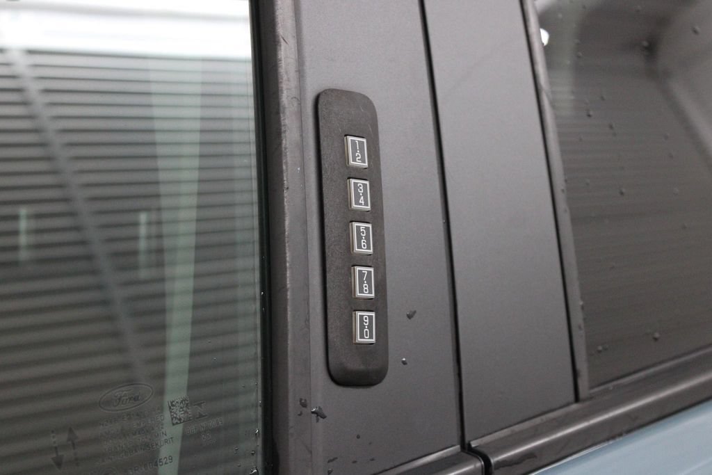 Used 2022 Ford Maverick Lariat FWD image 41