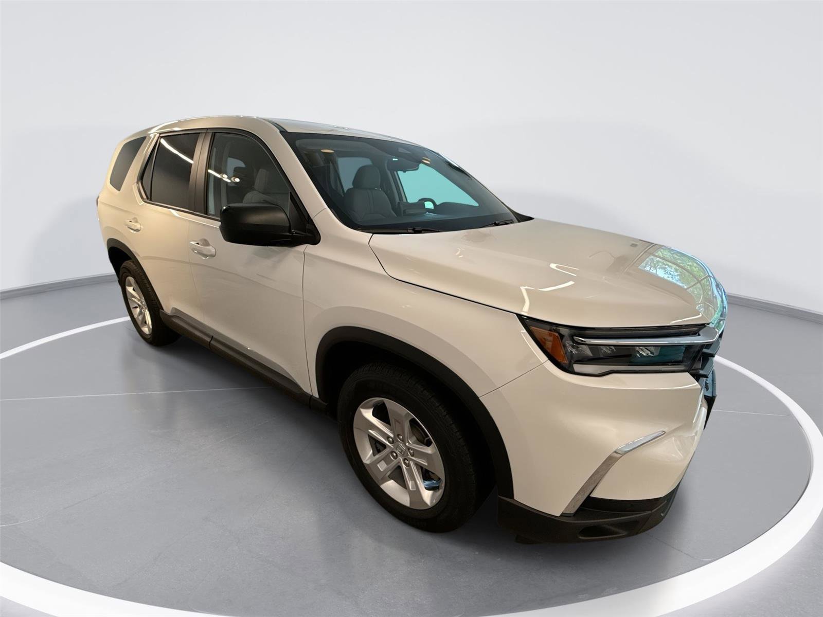 Certified 2023 Honda Pilot LX image 1