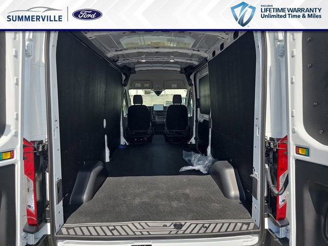 New 2026 Ford Transit 250 148 Medium Roof w/ Load Area Protection Package RWD image 15