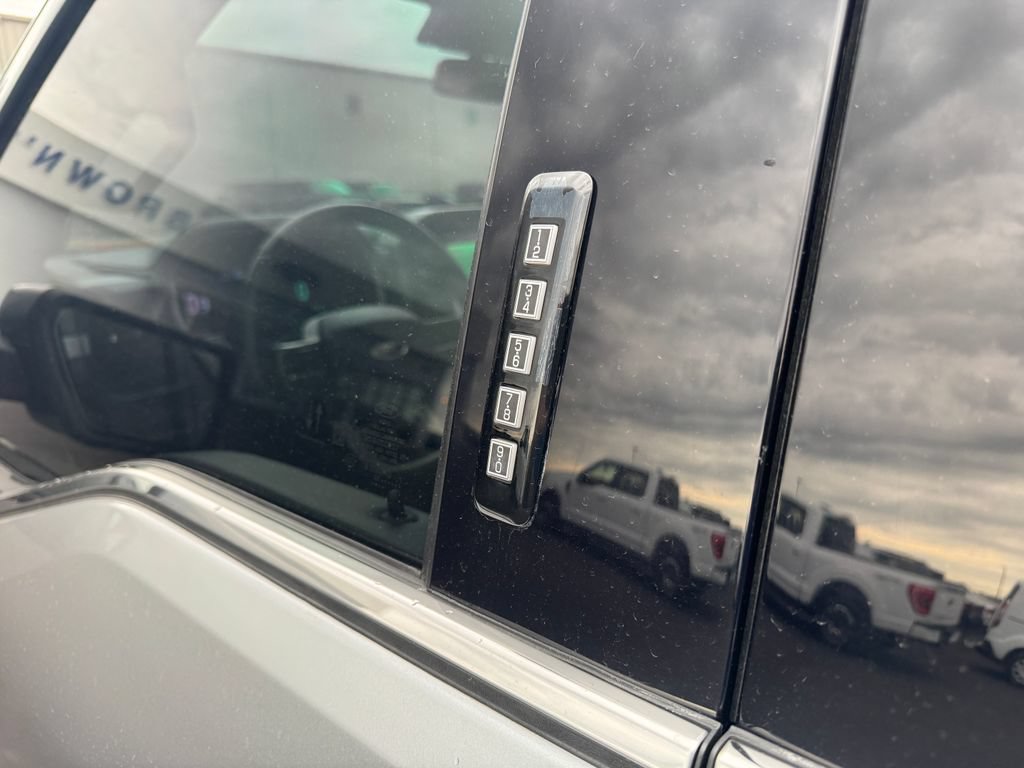 Used 2022 Ford F150 Limited AWD/4WD image 19
