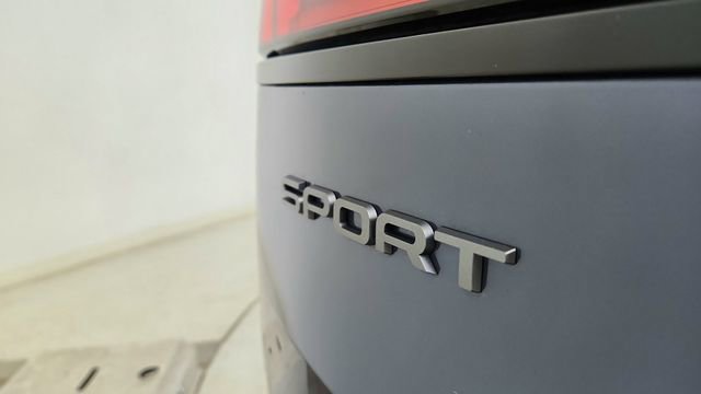 Used 2025 Land Rover Range Rover Sport SE image 19