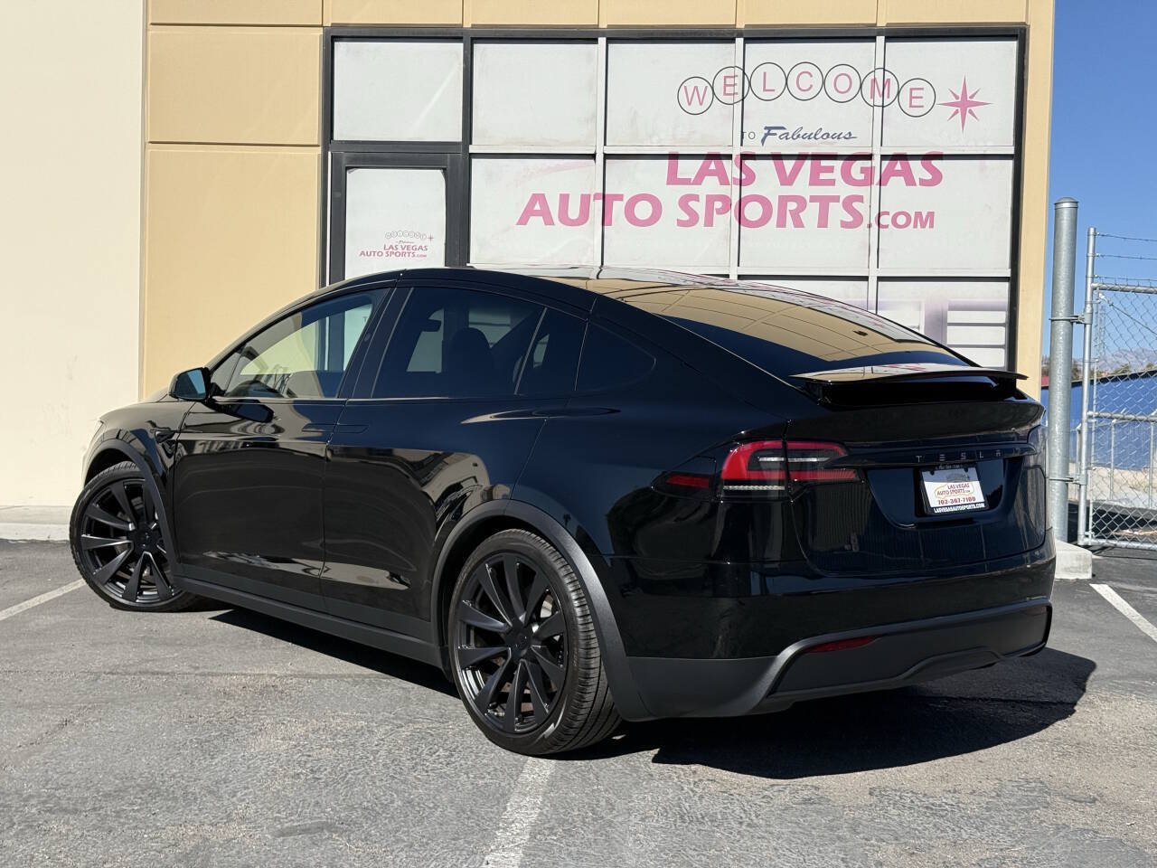 Used 2023 Tesla Model X AWD/4WD image 10