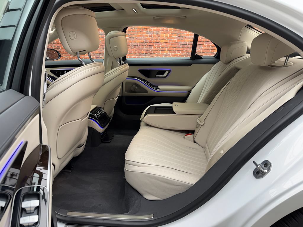 Used 2024 Mercedes-Benz S 500 4MATIC image 23