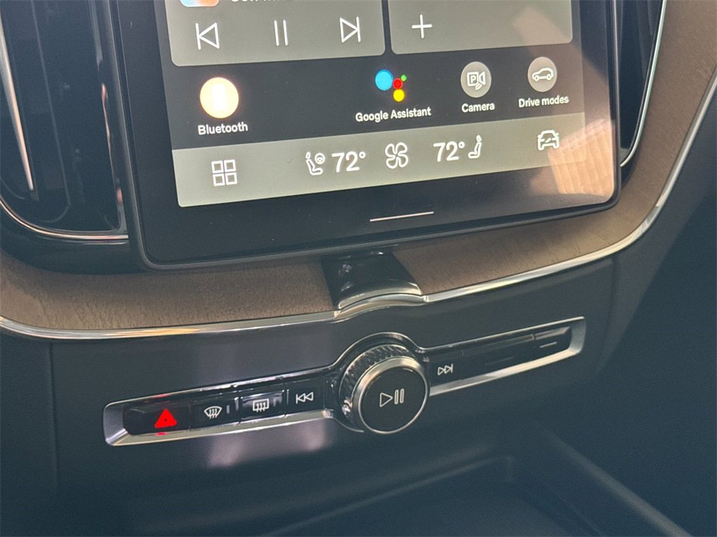 New 2026 Volvo XC60 T8 Plus image 20