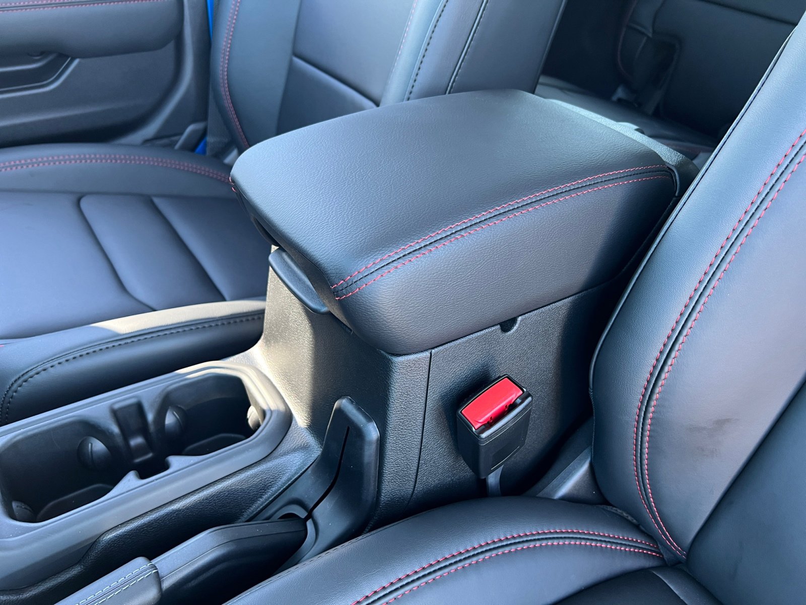 New 2025 Jeep Wrangler Unlimited Rubicon w/ Steel Bumper Group image 15