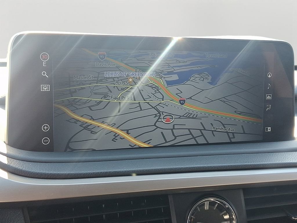 Used 2020 Lexus RX 350L Premium w/ Premium Package image 18