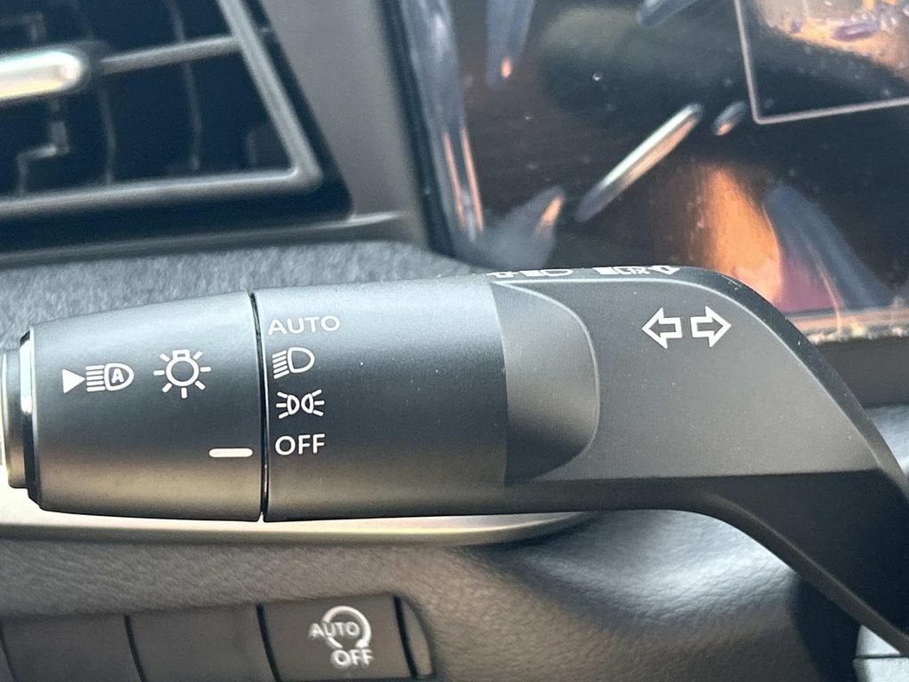 New 2026 Nissan Kicks SV w/ Cold Weather Package FWD image 24