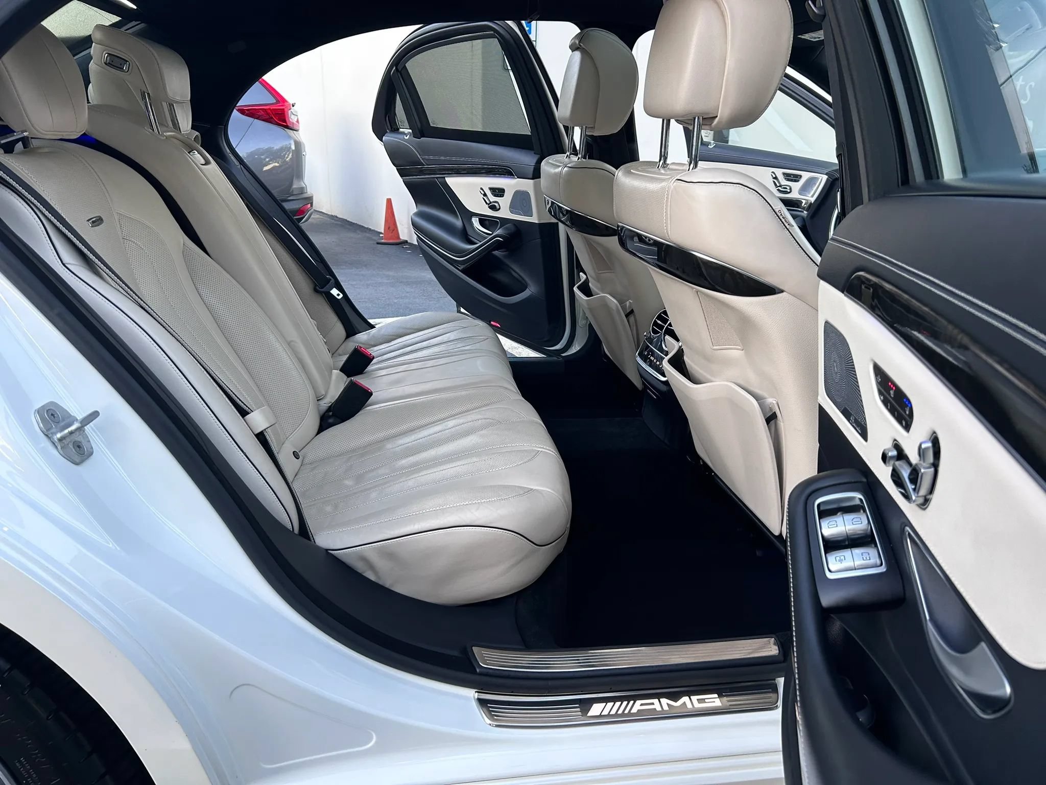 Used 2015 Mercedes-Benz S 63 AMG 4MATIC Sedan image 82