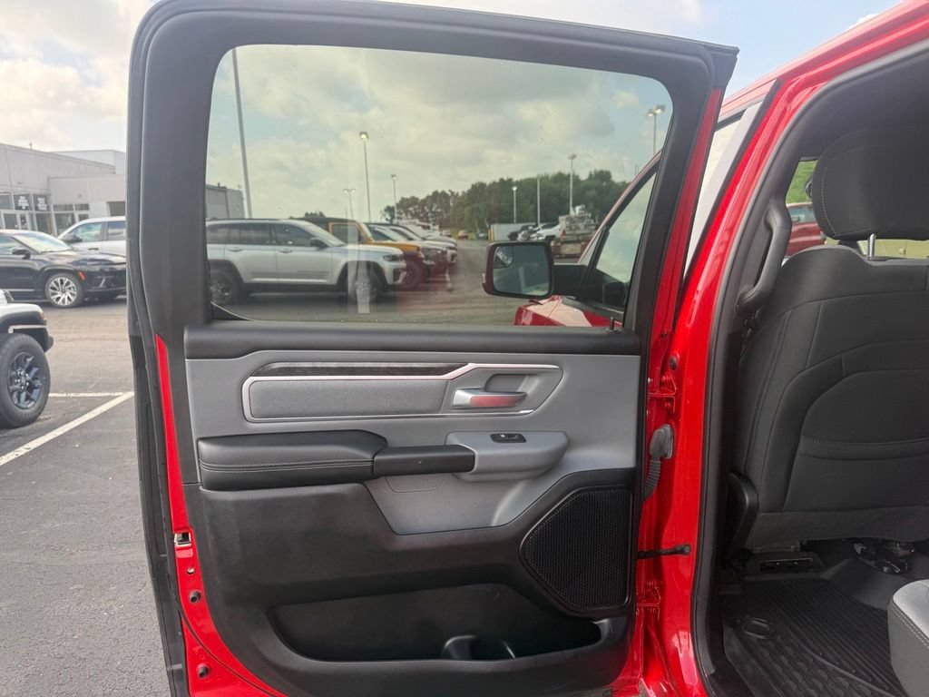 Used 2021 RAM 1500 Big Horn AWD/4WD image 42