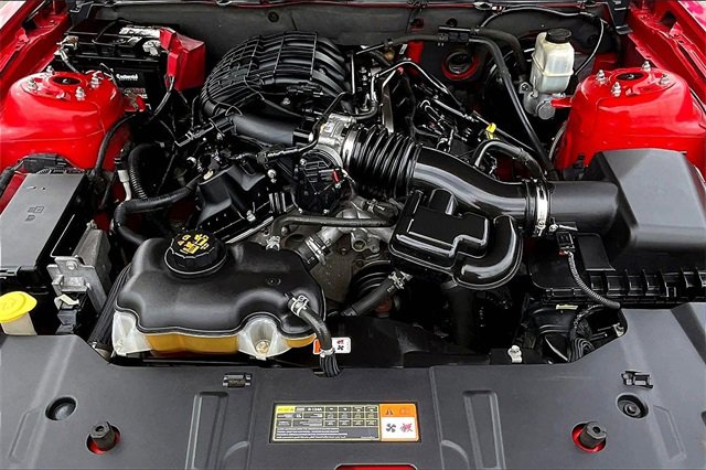 Used 2013 Ford Mustang Premium image 9