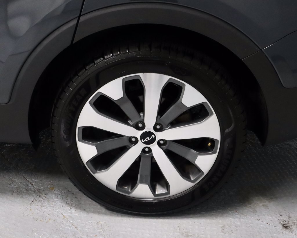 Used 2022 Kia Telluride S AWD/4WD image 18