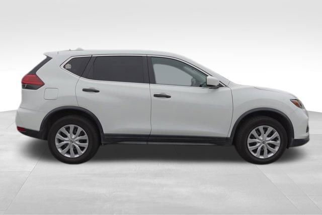 Used 2017 Nissan Rogue S video 2