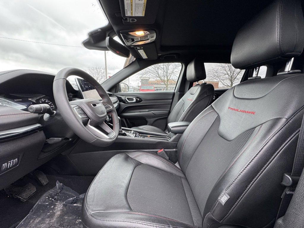 Used 2024 Jeep Compass Trailhawk w/ Sun and Sound Group image 15