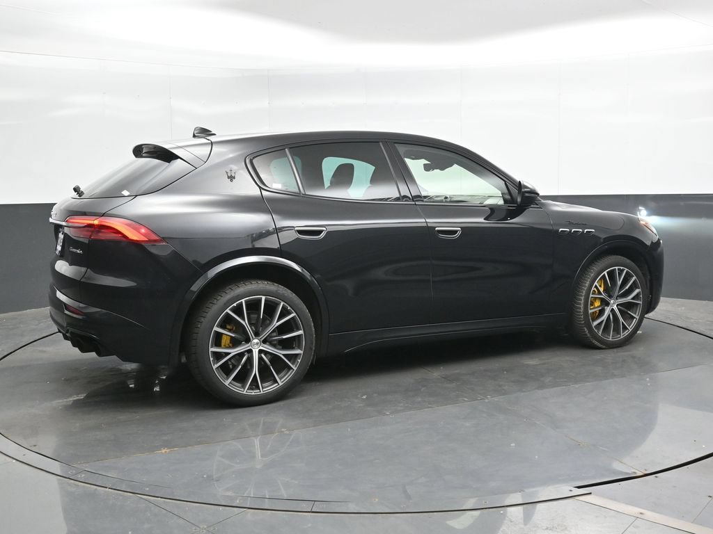 Used 2023 Maserati Grecale Modena AWD/4WD image 3