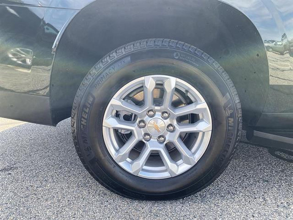 Certified 2026 Chevrolet Suburban LT w/ Comfort Package AWD/4WD image 52