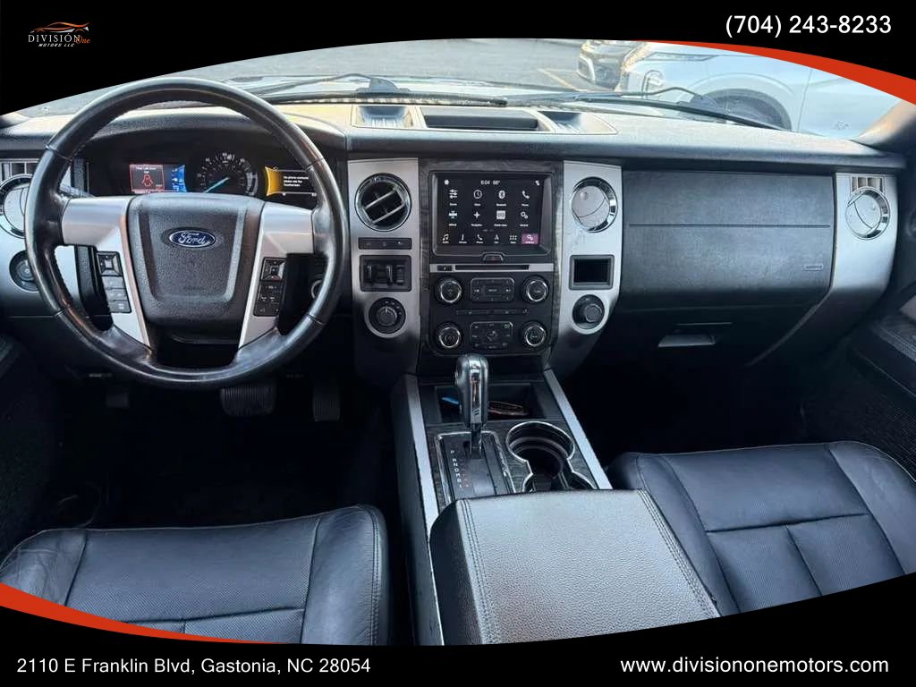 Used 2016 Ford Expedition Limited w/ Equipment Group 301A AWD/4WD image 17