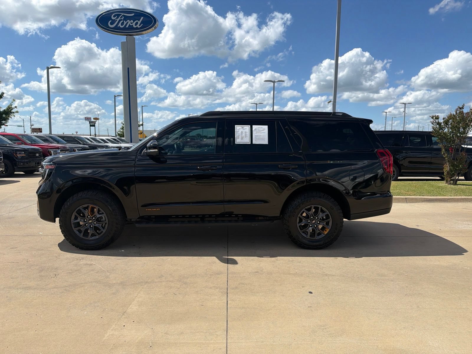Used 2026 Ford Expedition Tremor AWD/4WD video 2