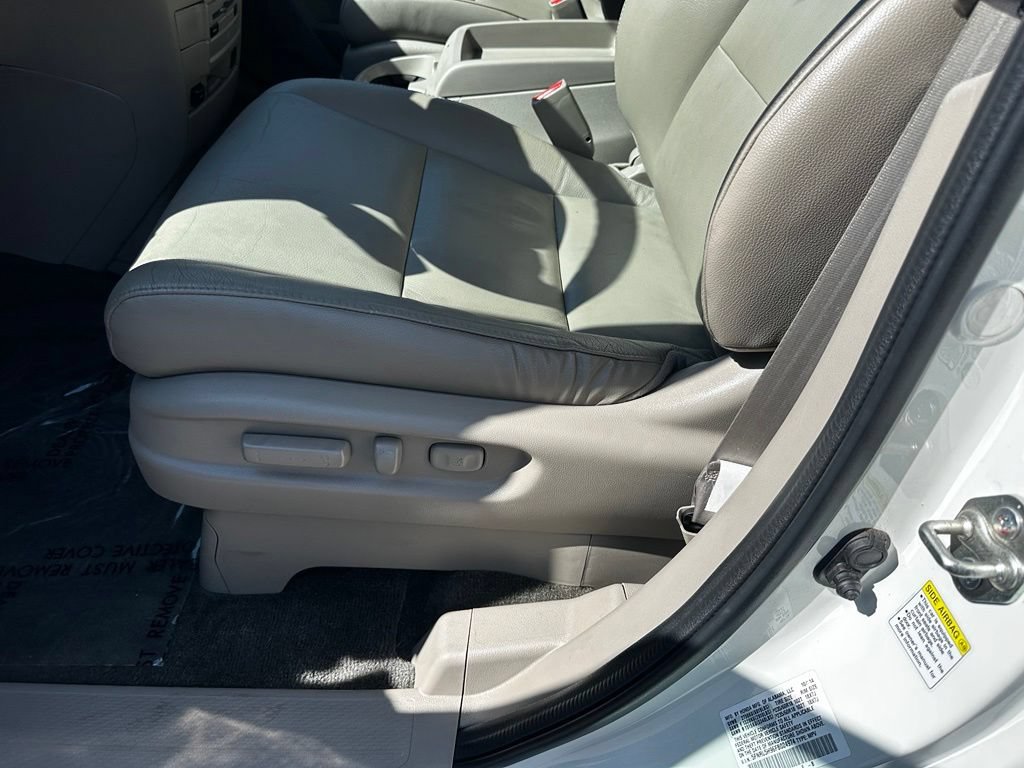 Used 2015 Honda Odyssey Touring image 20