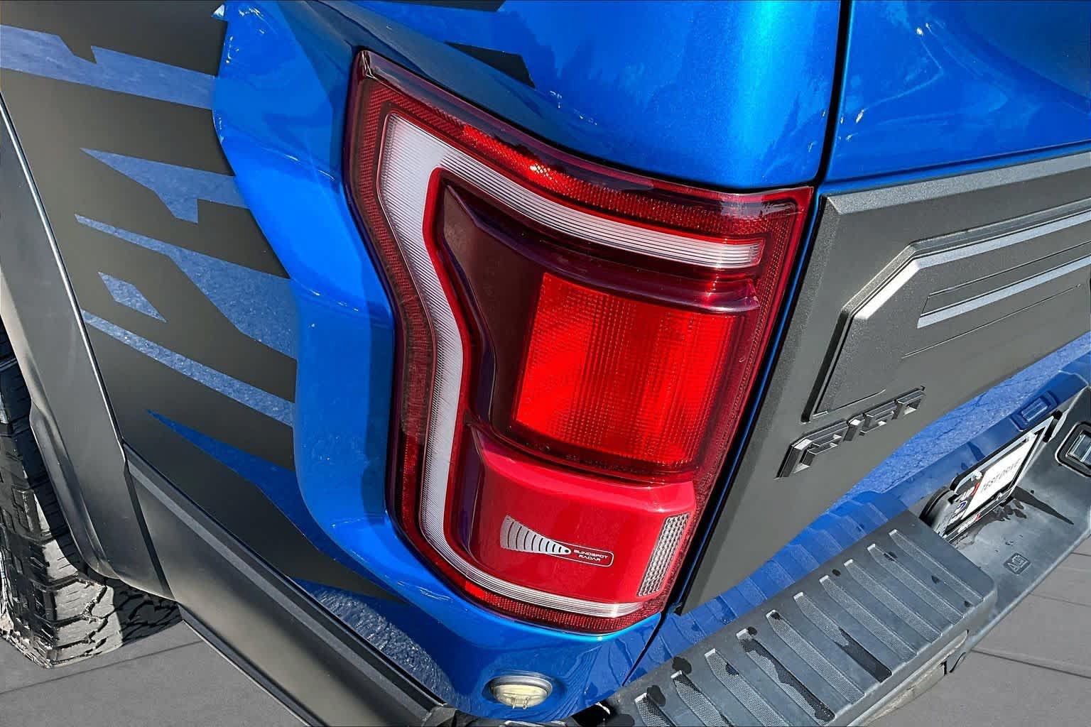 Used 2019 Ford F150 Raptor w/ Equipment Group 802A Luxury AWD/4WD image 28