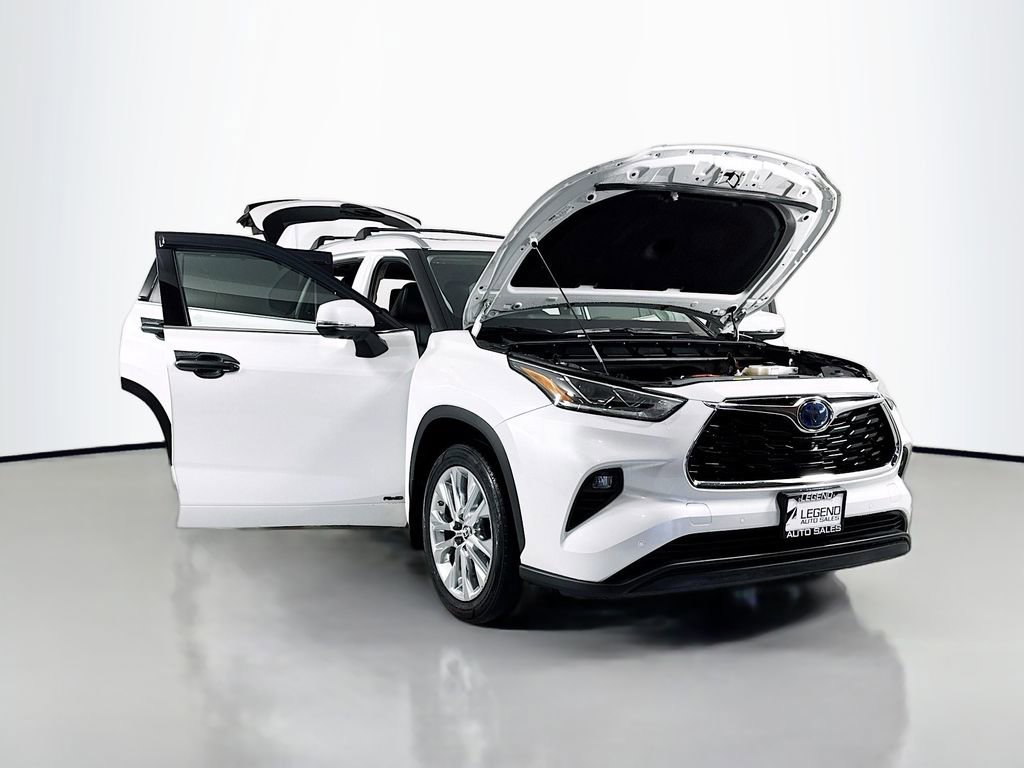 Used 2024 Toyota Highlander Limited AWD/4WD image 25