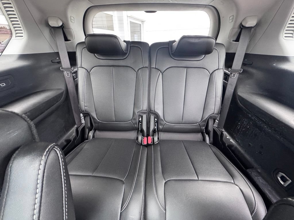 Used 2024 Jeep Grand Cherokee L Limited w/ Luxury Tech Group II AWD/4WD image 30