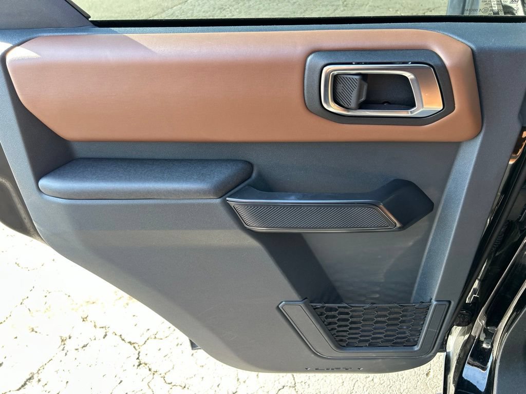 Used 2024 Ford Bronco Outer Banks AWD/4WD image 38