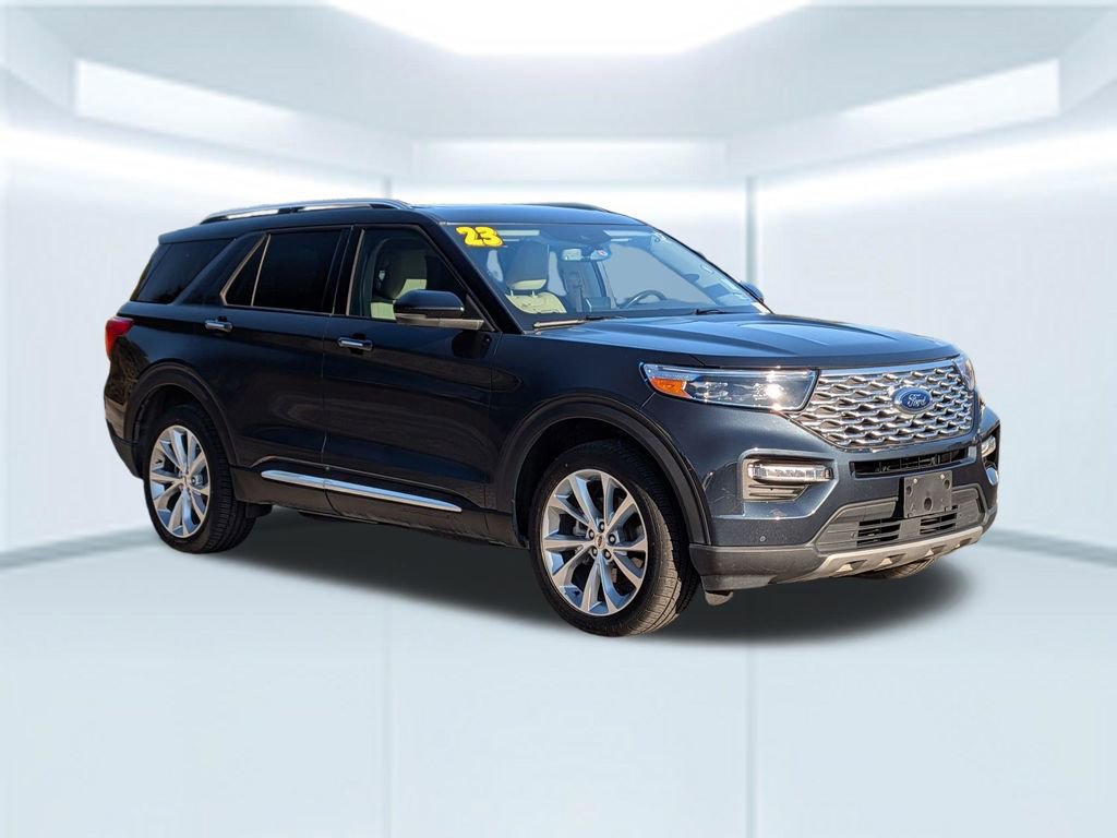 Used 2023 Ford Explorer Platinum w/ Technology Package AWD/4WD image 8