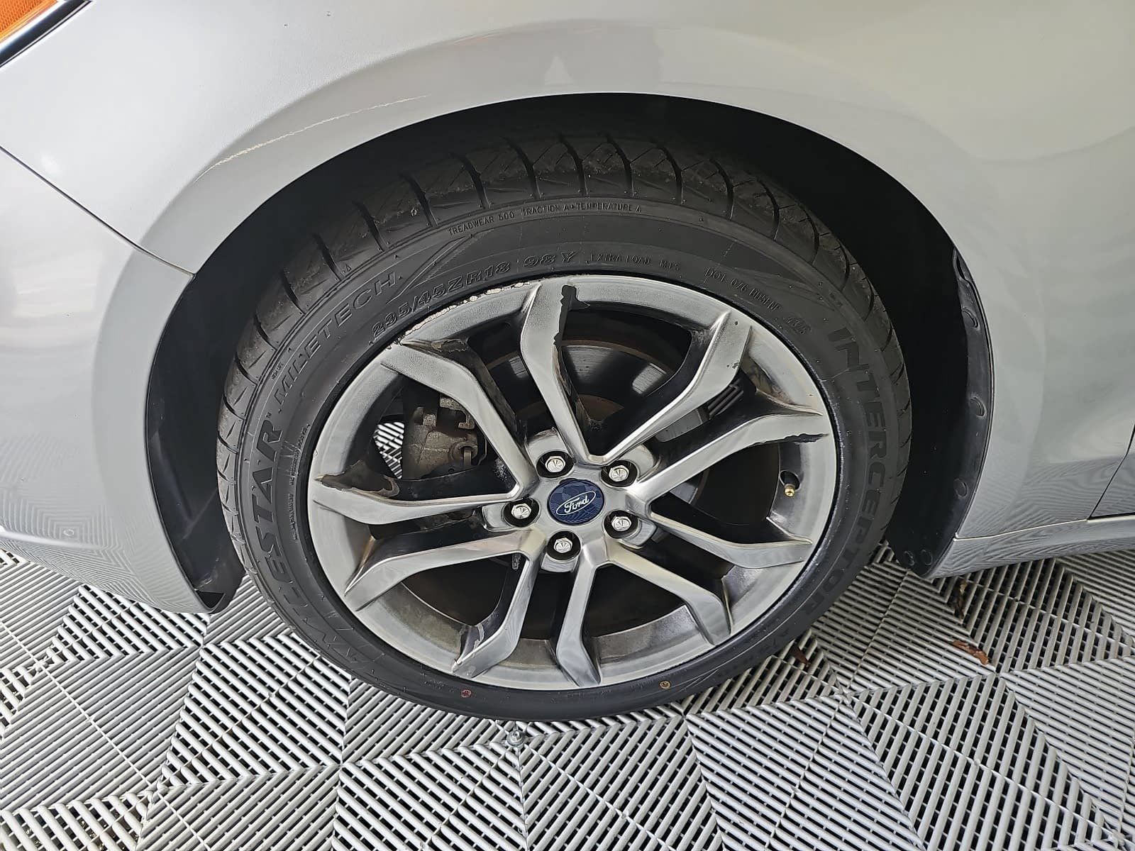 Used 2020 Ford Fusion SEL FWD image 10