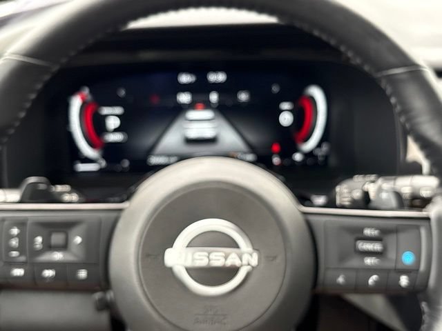 Certified 2024 Nissan Pathfinder Platinum w/ Black Appearance Package AWD/4WD image 23