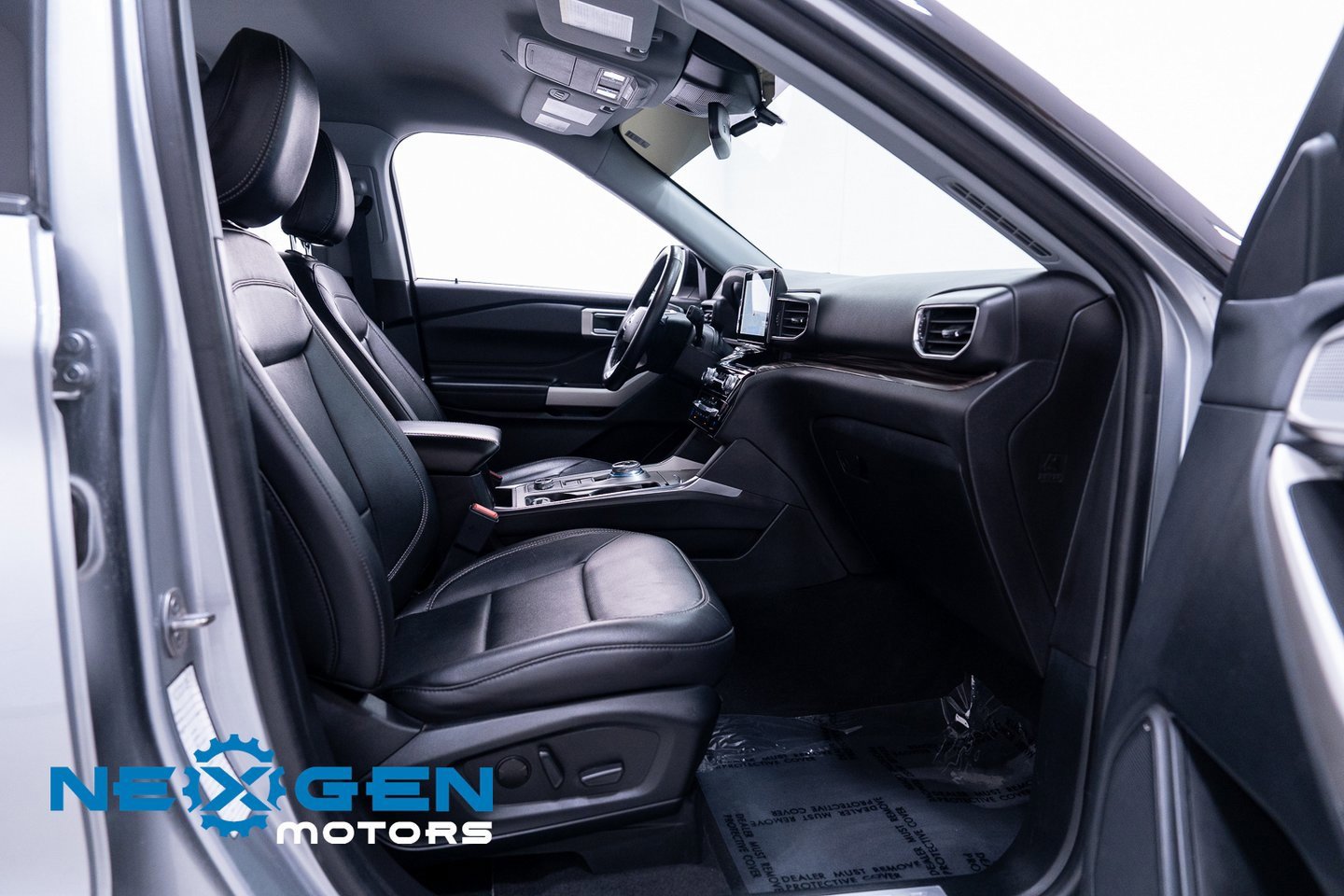 Used 2023 Ford Explorer Limited image 53