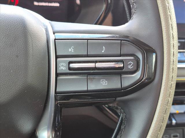 Used 2024 Chevrolet Colorado ZR2 w/ Safety Package AWD/4WD image 5