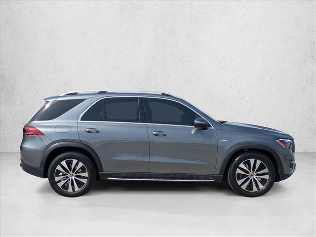 Used 2025 Mercedes-Benz GLE 450e 4MATIC image 4