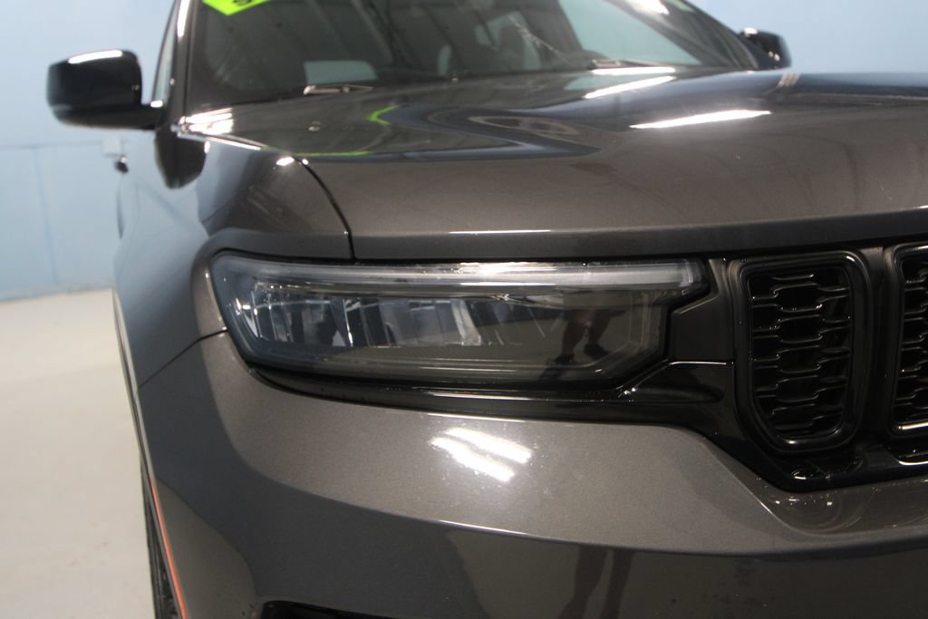 Used 2024 Jeep Grand Cherokee Altitude AWD/4WD image 37